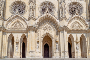 Courtier Orléans